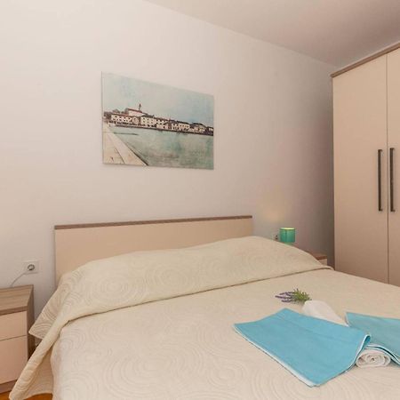 Three Bedroom Apartment In Biograd Biograd Na Moru Exterior foto
